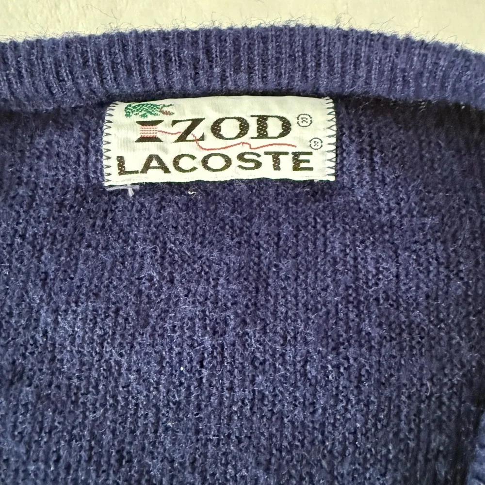 Vintage Izod Lacoste 100% Orlon Acrylic Blue V-neck Sweater Men's Size Med E67 - Picture 2 of 7